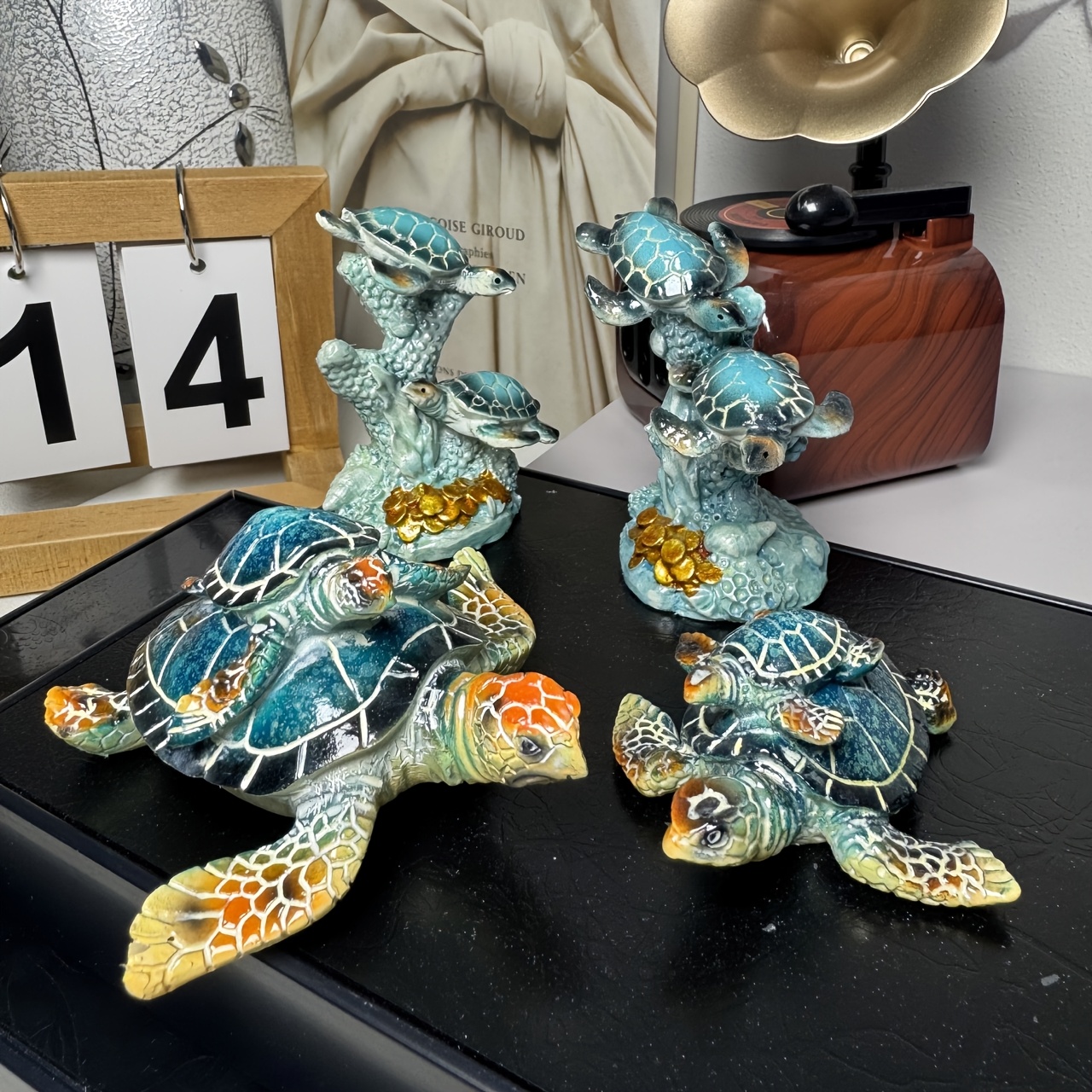 

1pc Resin Sea Turtle , Ocean Animal Figurine, Fashion Themed Indoor & Outdoor Decor, Tabletop Ornament, No Electricity Needed