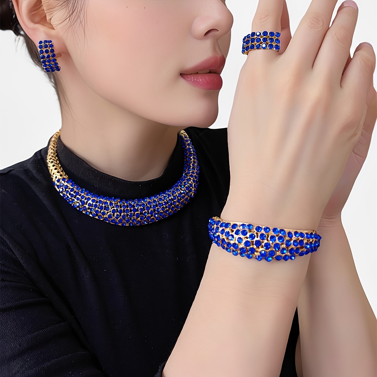 Middle Eastern Lady Jewelry Set with Rhinestones