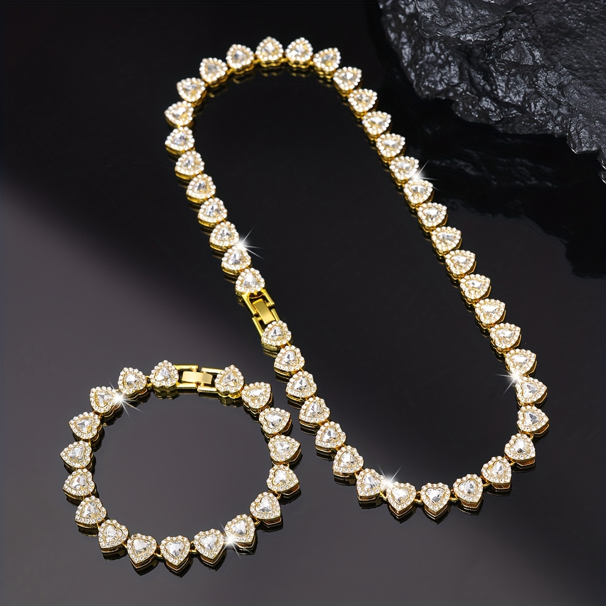 TEMU Questo set di collana e bracciale 癡 principalmente , intarsiato con squisiti strass. Entrambe la collana e il bracciale a forma di cuore,