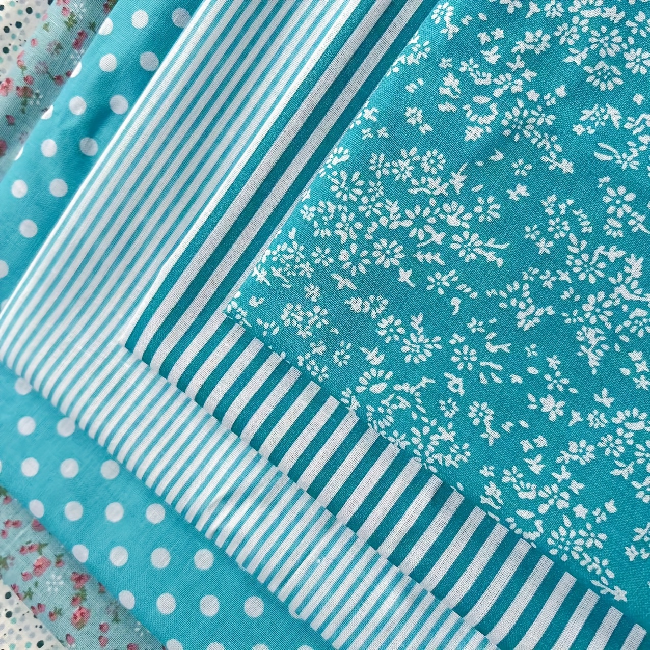 Image of 7pcs Flower Cotton Squares 20" X 20" Fat Quarter Fabric Bundles Craft Fabric For Sewing Quilting Crafting Diy