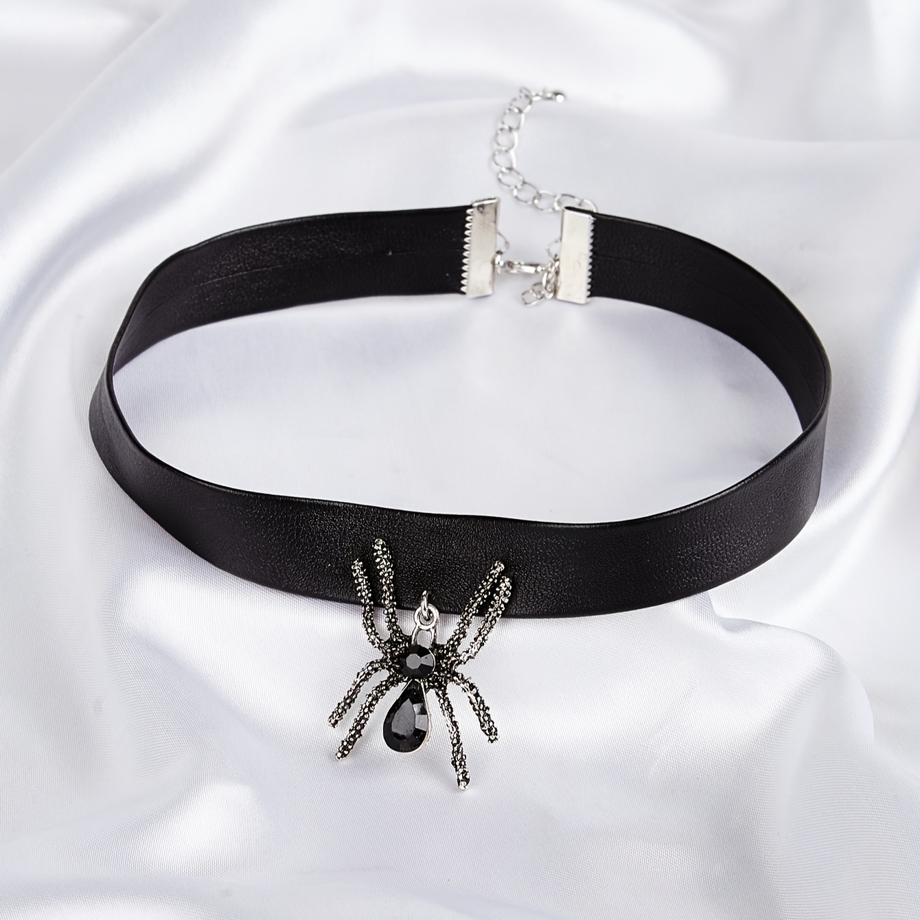 TEMU 1 Women's Gothic Style Black Rhinestone Spider Inlaid Pu Necklace, Suitable For Halloween