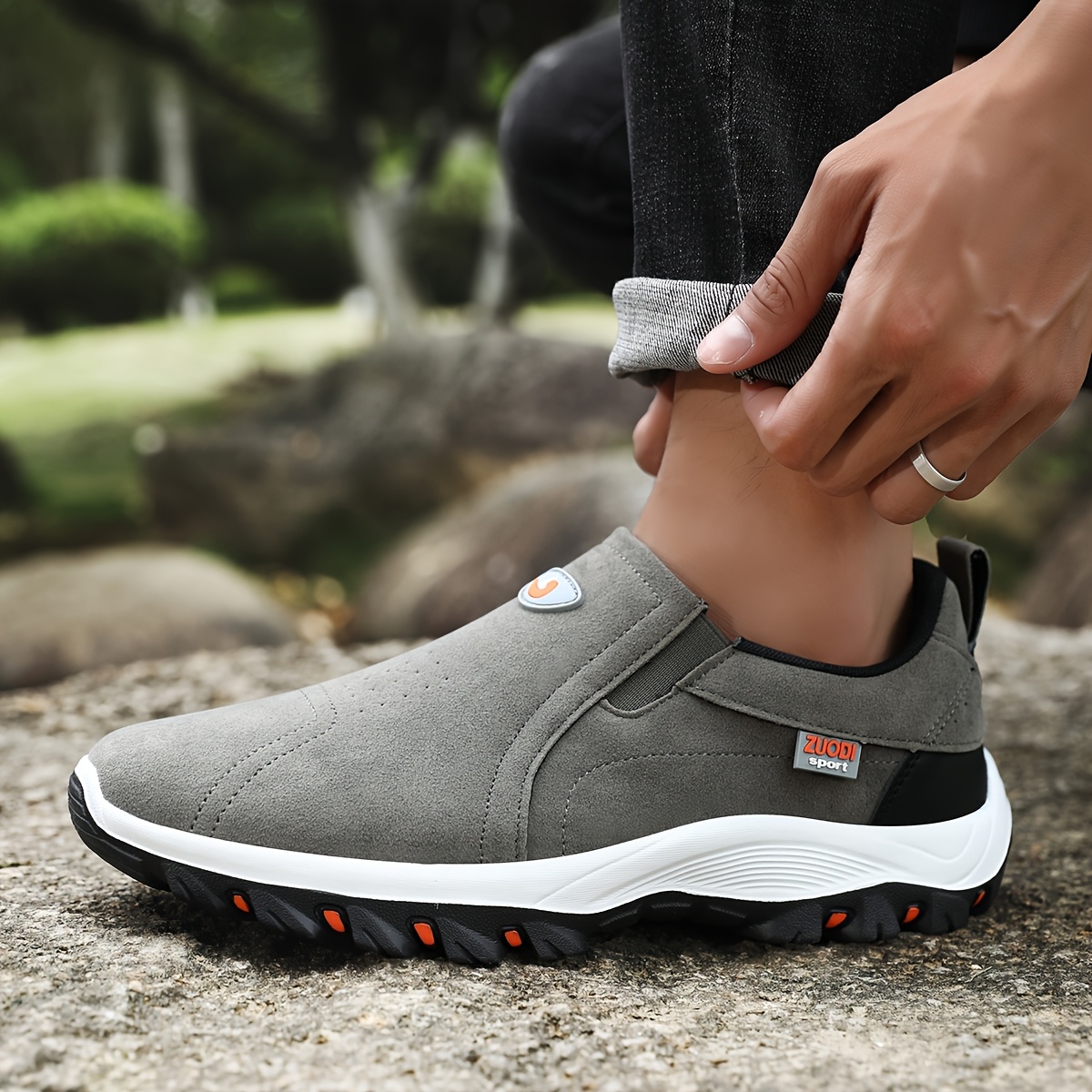 Men's Fat Wide Toe Athletic Shoes, Comfortable Sneakers for Active Use