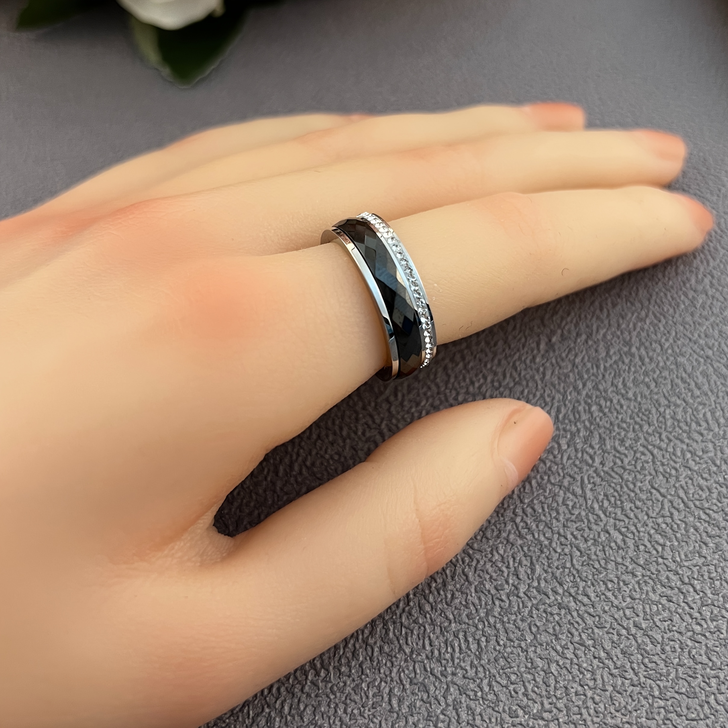 1pc elegant black ceramic 304l stainless steel rotatable ring with sparkling rhinestones   weddings anniversaries   index finger jewelry twist ring design polished   Product details 3