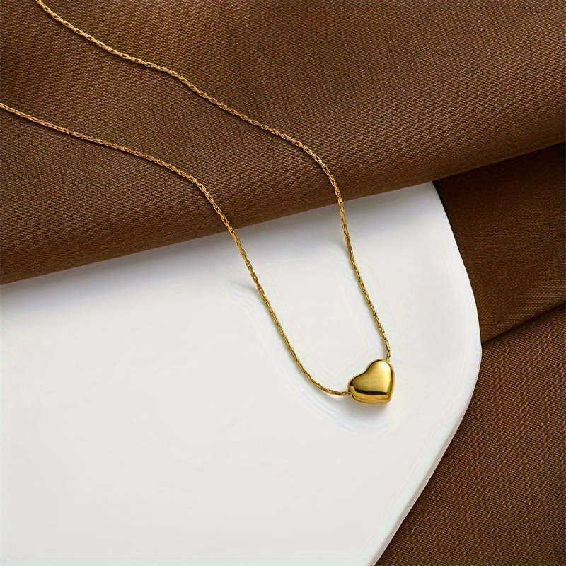

A Light Luxury Pendant Necklace, Women' Steel Jewelry, Suitable For Women's And Matching