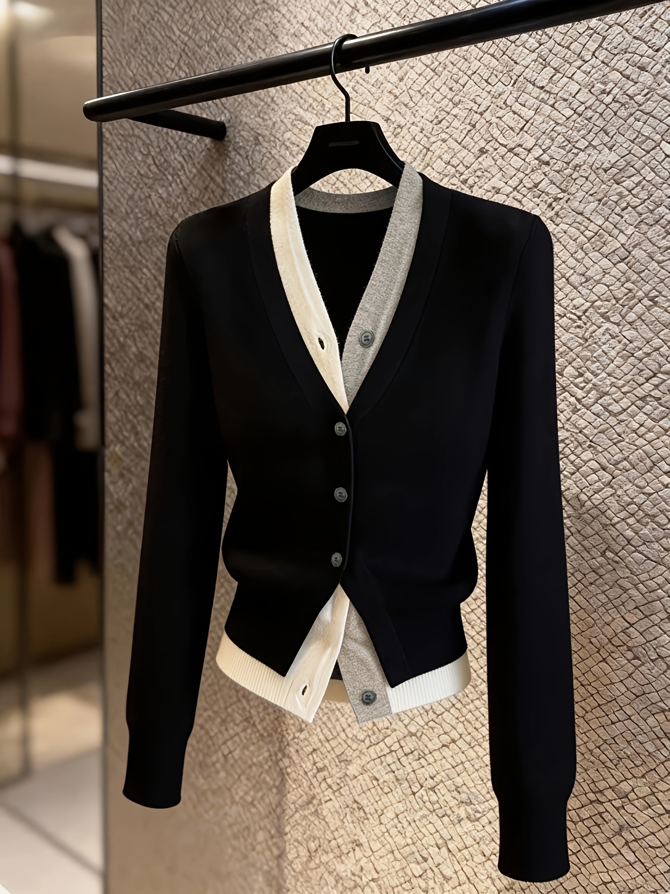 imagen del artículo cárdigan de otoño invierno para mujer, diseño ajustado de   piezas con detalles de   y cuello  ,   larga con un botón y dobladillo con  , se puede usar solo o como   exterior, ideal para desplazamientos diarios y uso casual,     e  