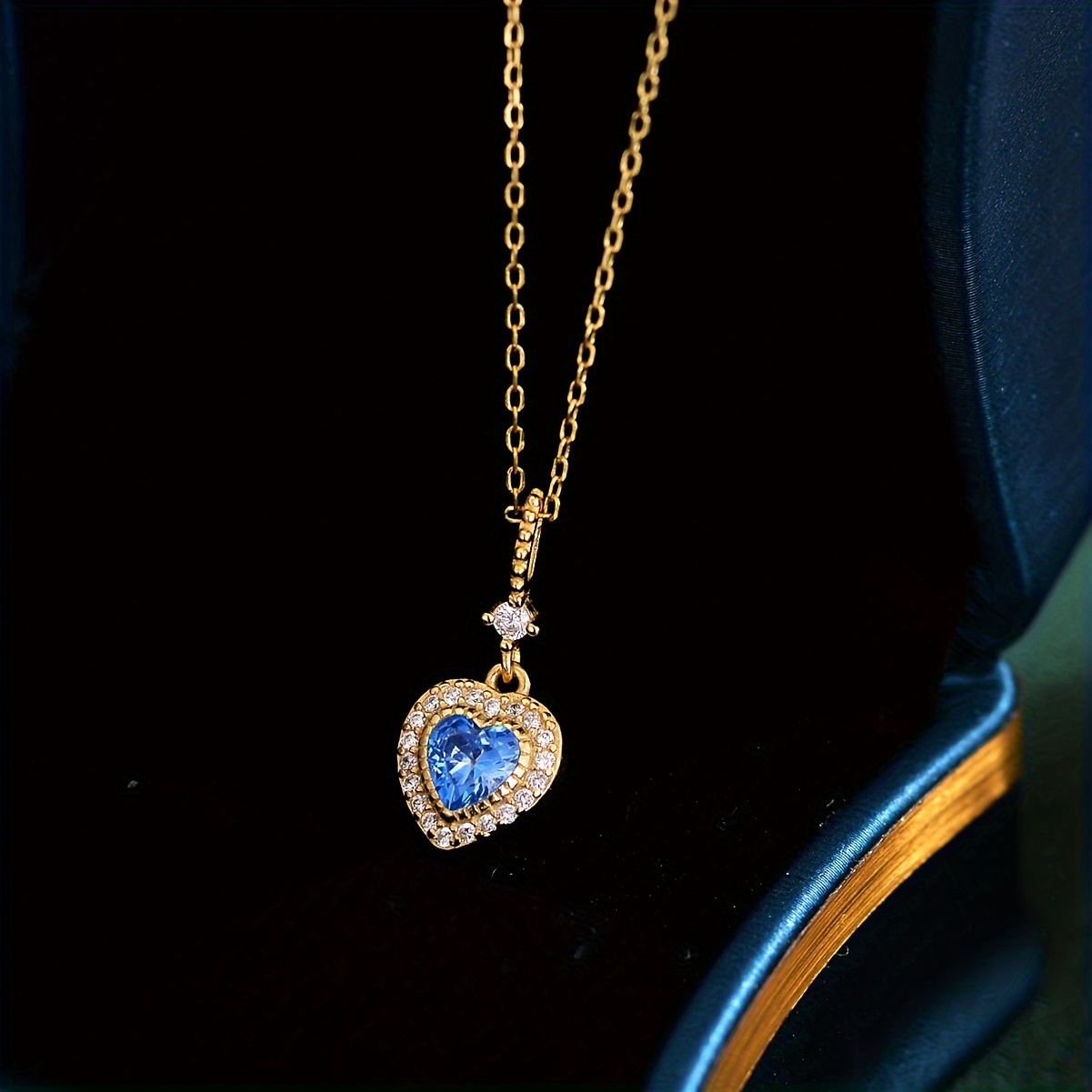 Women's Heart-Shaped Pendant Necklace with Synthetic Zirconia