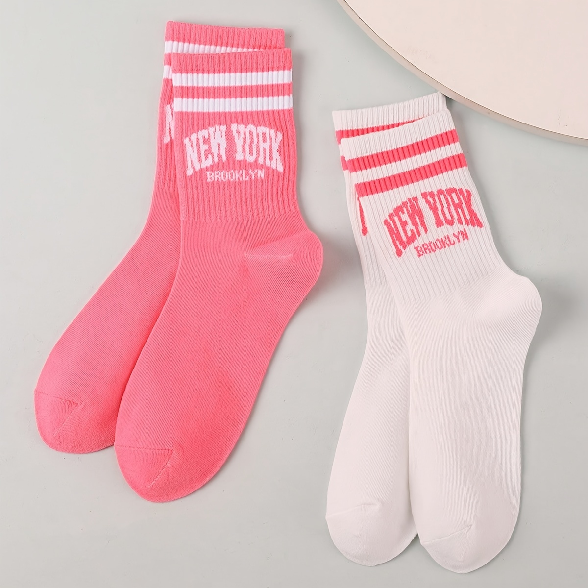 E-shop 2 Paar New Brooklyn Socken Grafik Socken Lustige Socken für Damen Herren Spaß Socken Happy Socken für Party Geschenk Socken für Freunde Familie
