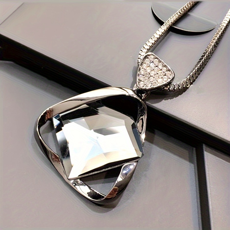 E-shop Damen-Modenhalskette, koreanische Version, Herbst-Winter-Pulloverkette, lange Damen-Pulloverkette, Kleidungsaccessoire, Halskettenanhänger