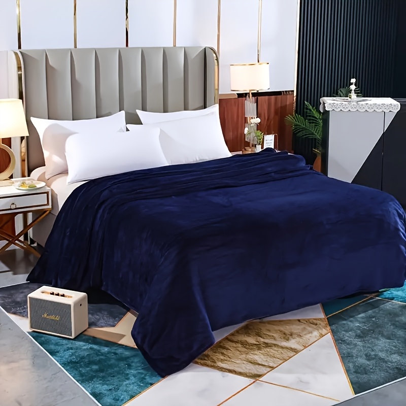 TEMU 1pc Super Soft 220gsm Polyester Blanket - Warm, Comfortable, And Lightweight, Suitable For Sofa, Bed, Office, And Travel - , Machine Washable -