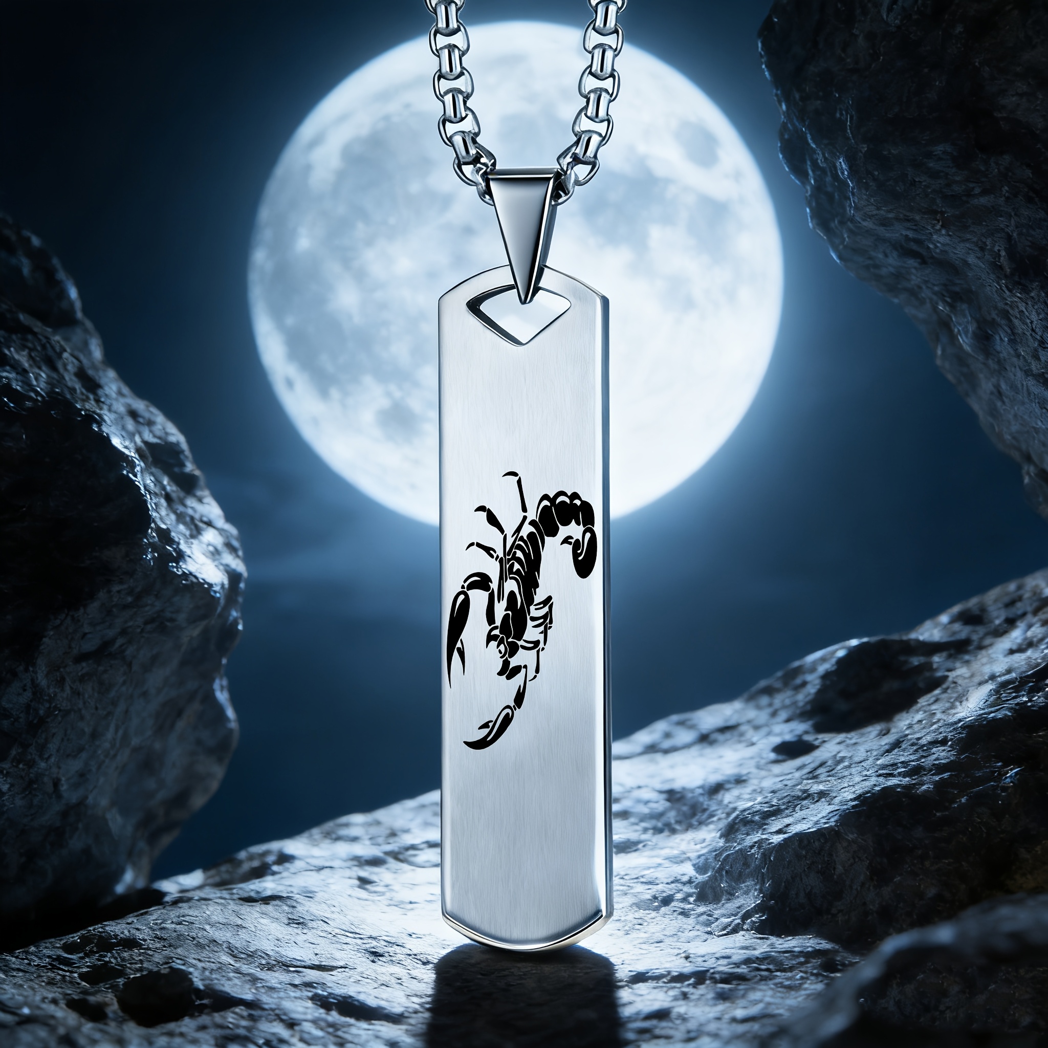 Cool Scorpion Pattern Pendant Necklace, Unisex Gift for Casual Wear