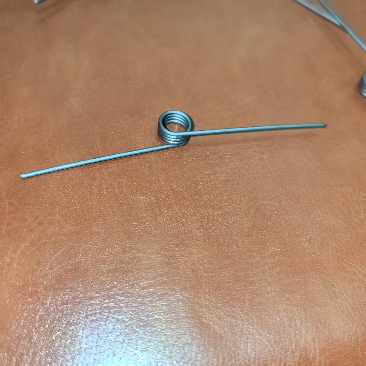 10pcs, Wire Diameter 1.0mm, 65mn V-shaped Spiral Spring Angle 90/ Metal Spring, Ring Outer Diameter Is 8mm. 3 Turns, Suitable For And