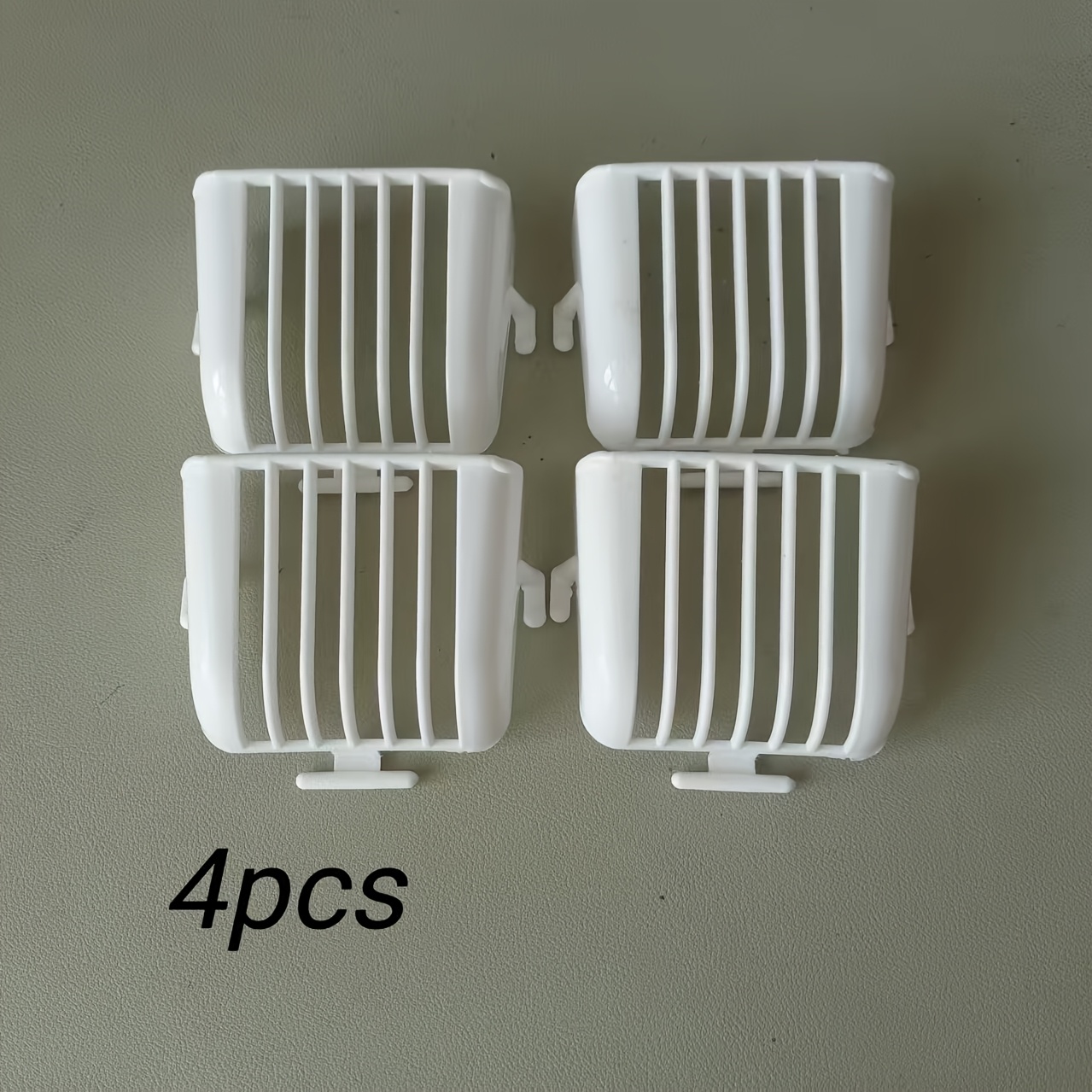 Image of Hanging Vegetable And Fruit Baskets For Parrots, In Sets Of 2, 4, 6, Or 8, Made Of Plastic. Feeding Additions Are Suitable For Budgerigars, Cockatiels, And Other Parakeets