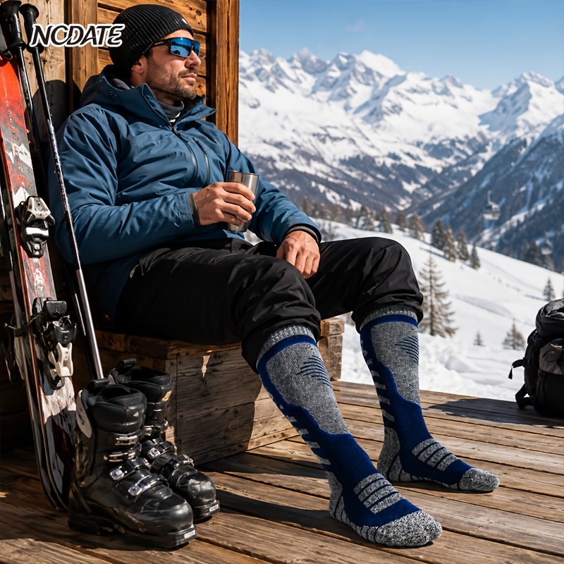 2-Pair Cold-Proof Knee-High Ski Socks for Men