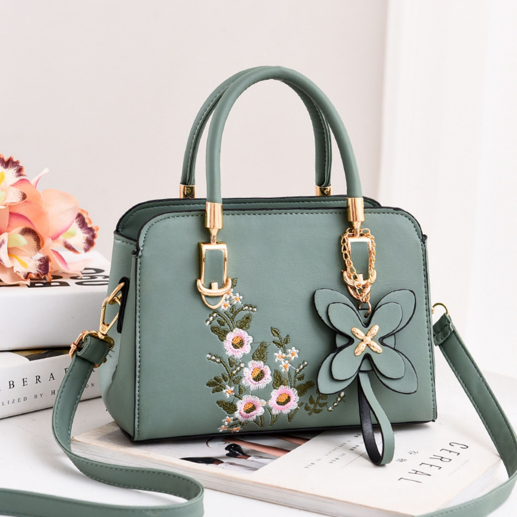 

Women's Elegant Floral Vegan Leather Handbag With Double Handles, Zipper Closure