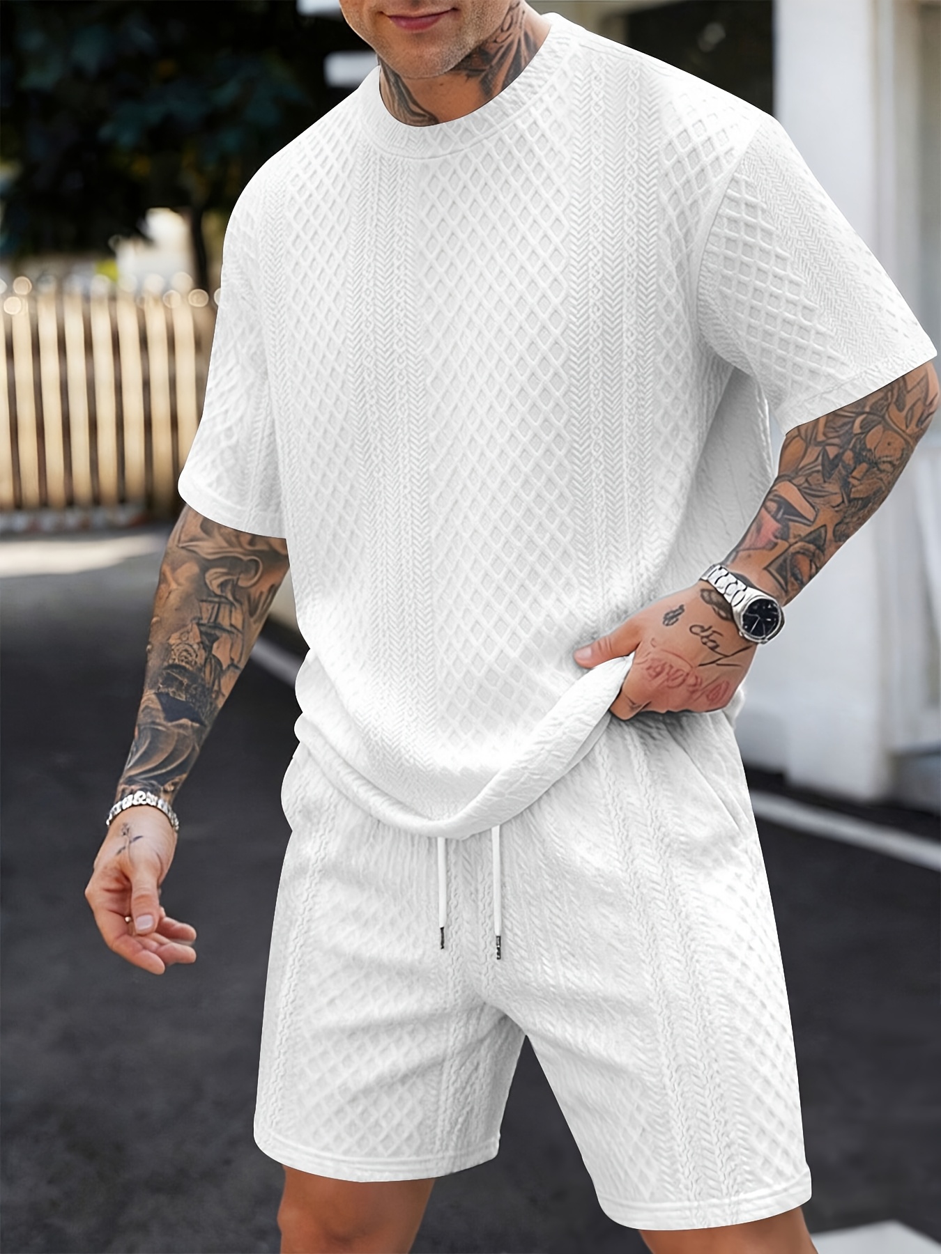 Men's New Textured Fabric Crew Neck T-Shirt + Drawstring Shorts Set