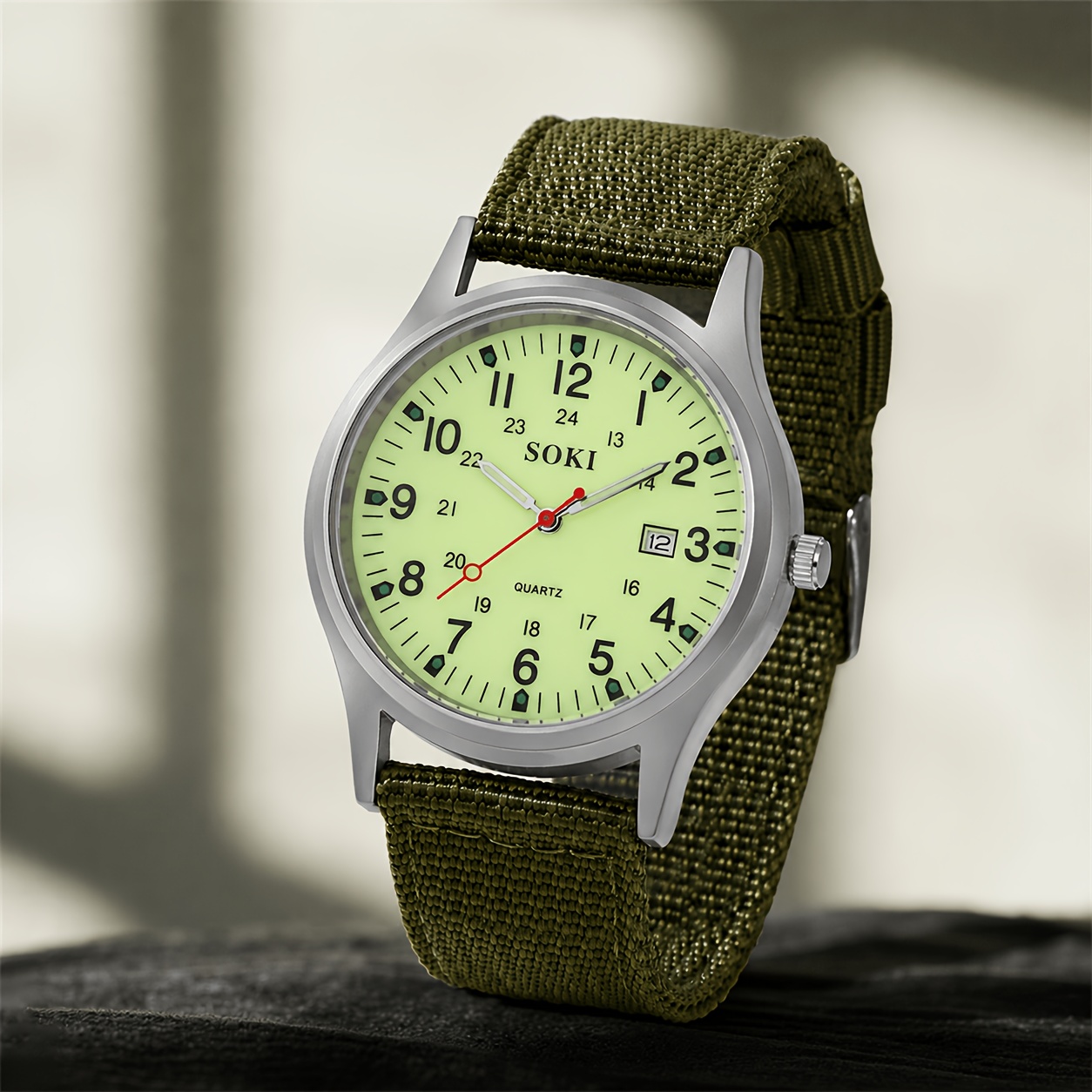 1pc Casual Nylon Strap Wristwatch Featuring A Date And Number Display, Suitable For Men And Women. This -style Clock Is A Perfect Gift Option