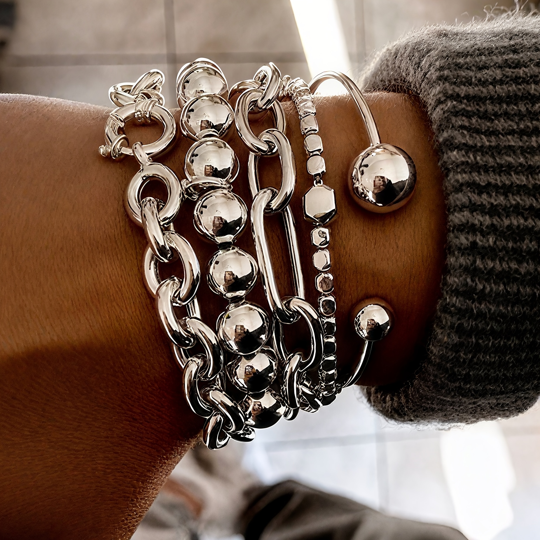 Image of 5pcs Women's Fashion Open Bangle, Easy Elegant Chunky Ccb Bead Thick Chain Bracelet Set, Daily Dating Vacation Party Gift For Girlfriend