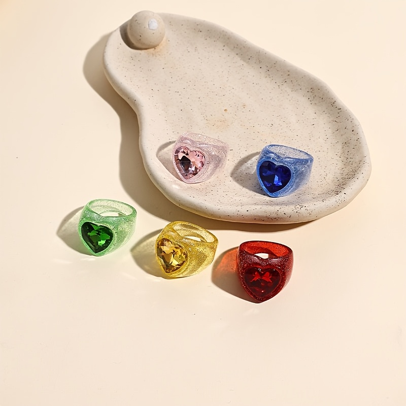 TEMU Set di 5 anelli con strass a forma di cuore in stile , anelli di resina color di nicchia in stile Ins, un accessorio per un design di nicchia