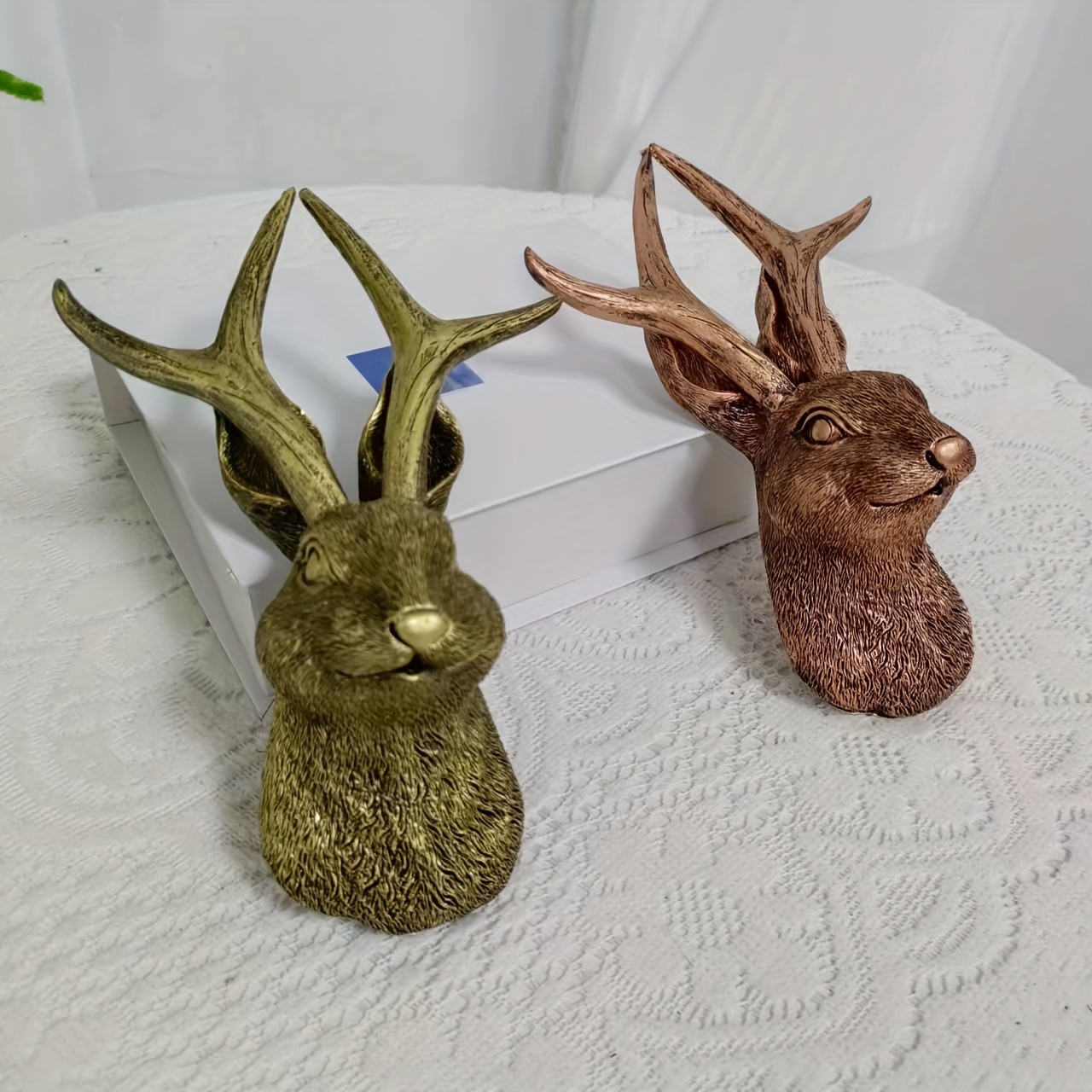 

Contemporary Rabbit Antler Wall Decor - Resin Animal Hanging Ornament For Living Room, Bar, Guesthouse Decor - General Fit, Theme: Animals, No Electricity Needed, Without Feathers