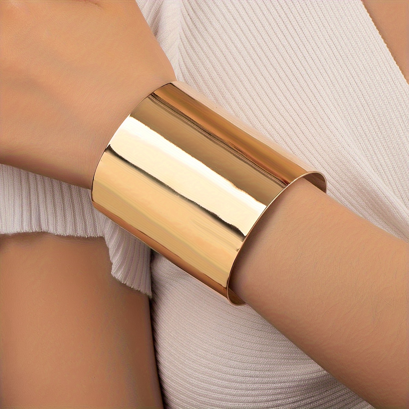 TEMU A Stylish Open Bangle For Women, Perfect For Summer Gatherings, Parties, , Weddings, Vacations, Casual , Back-to-, New Year Celebrations, And As