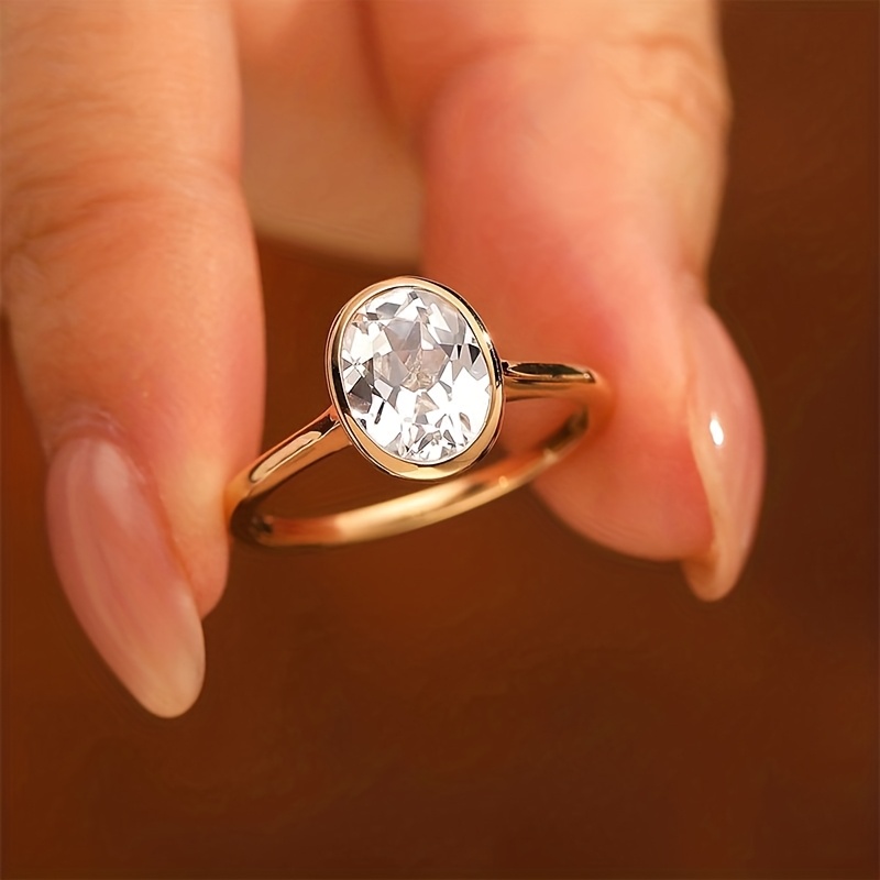 Women's Exquisite Light Luxury Oval Engagement Ring