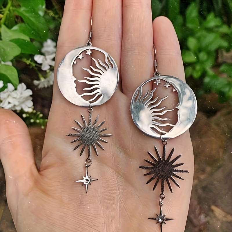 

1pc Simple Sun Moon Hollow Fashion Alloy Silver Women's Pendant Earrings Holiday Daily
