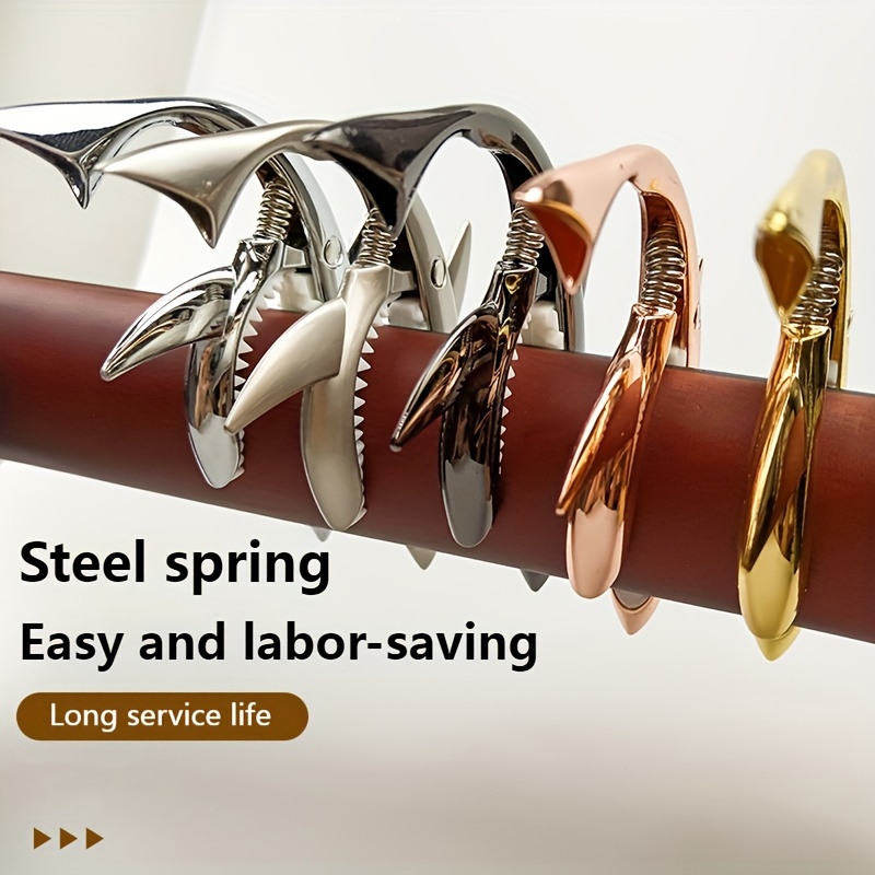 Fashionable And Unique Capo For Guitar, Made Of Zinc Alloy, Suitable For Acoustic And Electric Guitars, Capable Of Changing The Pitch.