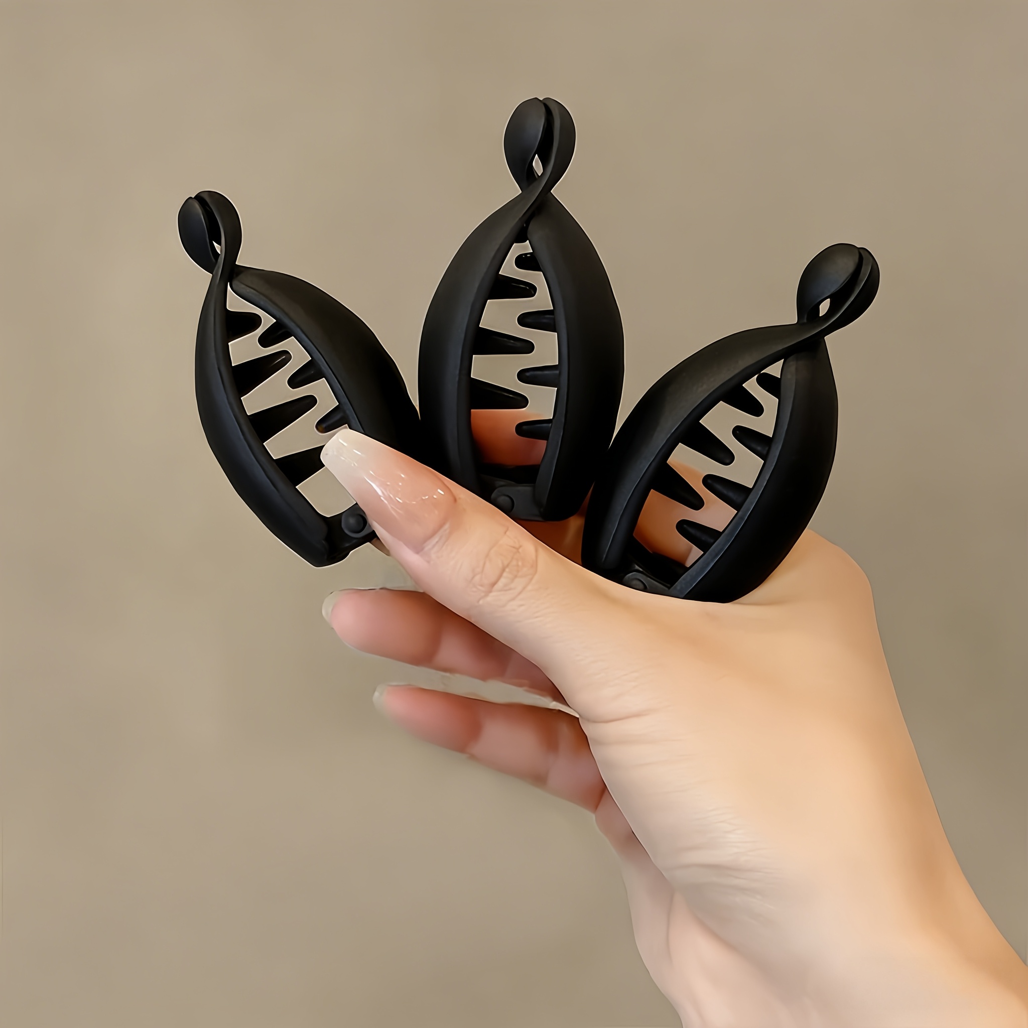 TEMU 3/4pcs Curved Ponytail Hair Claw Clip Black, White, , Random Color, Matte Plastic Women's Styling Hair Clip Easy-to- Accessory For Daily