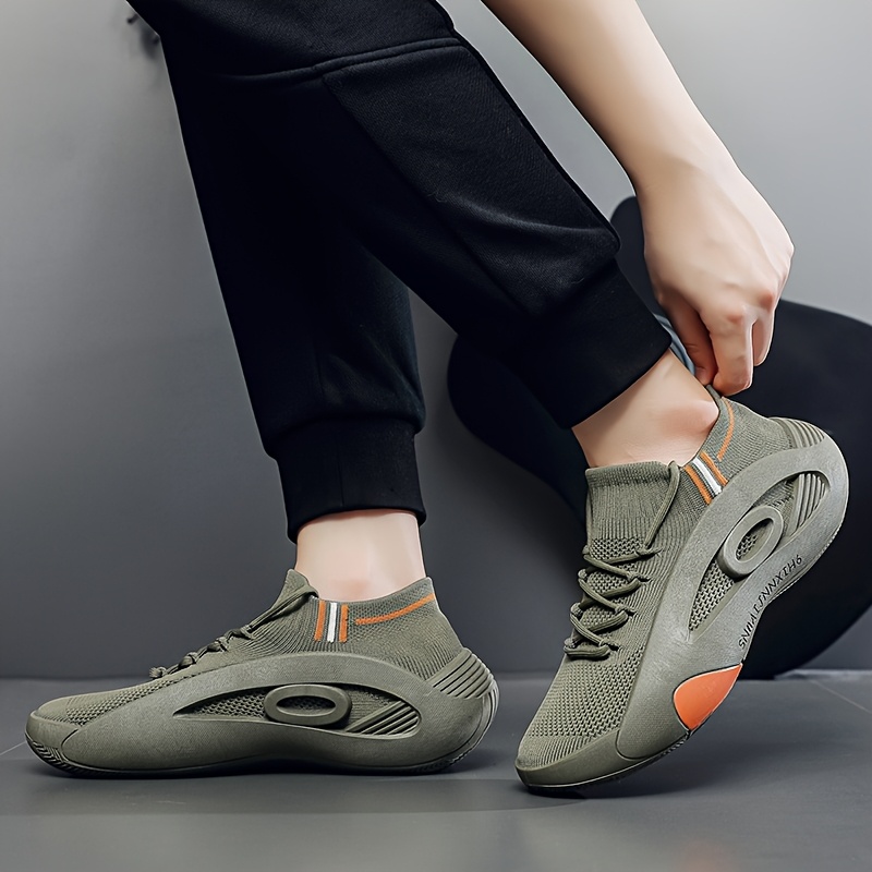 Men's Versatile Sneakers, Lightweight and Comfortable Men's Shoes, Low-Top Lace-Up Design, All-Season Sneakers, Suitable for Running, Workouts, and Daily Casual Wear LD920