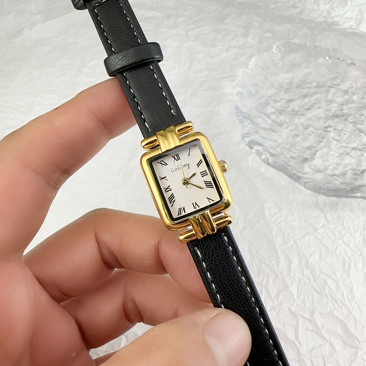 TEMU Classic Women's Quartz Watch With Face, Brown Faux Leather & Gold- Case - Stylish Display For Everyday Wear, Sophisticated | | Quartz Mechanism