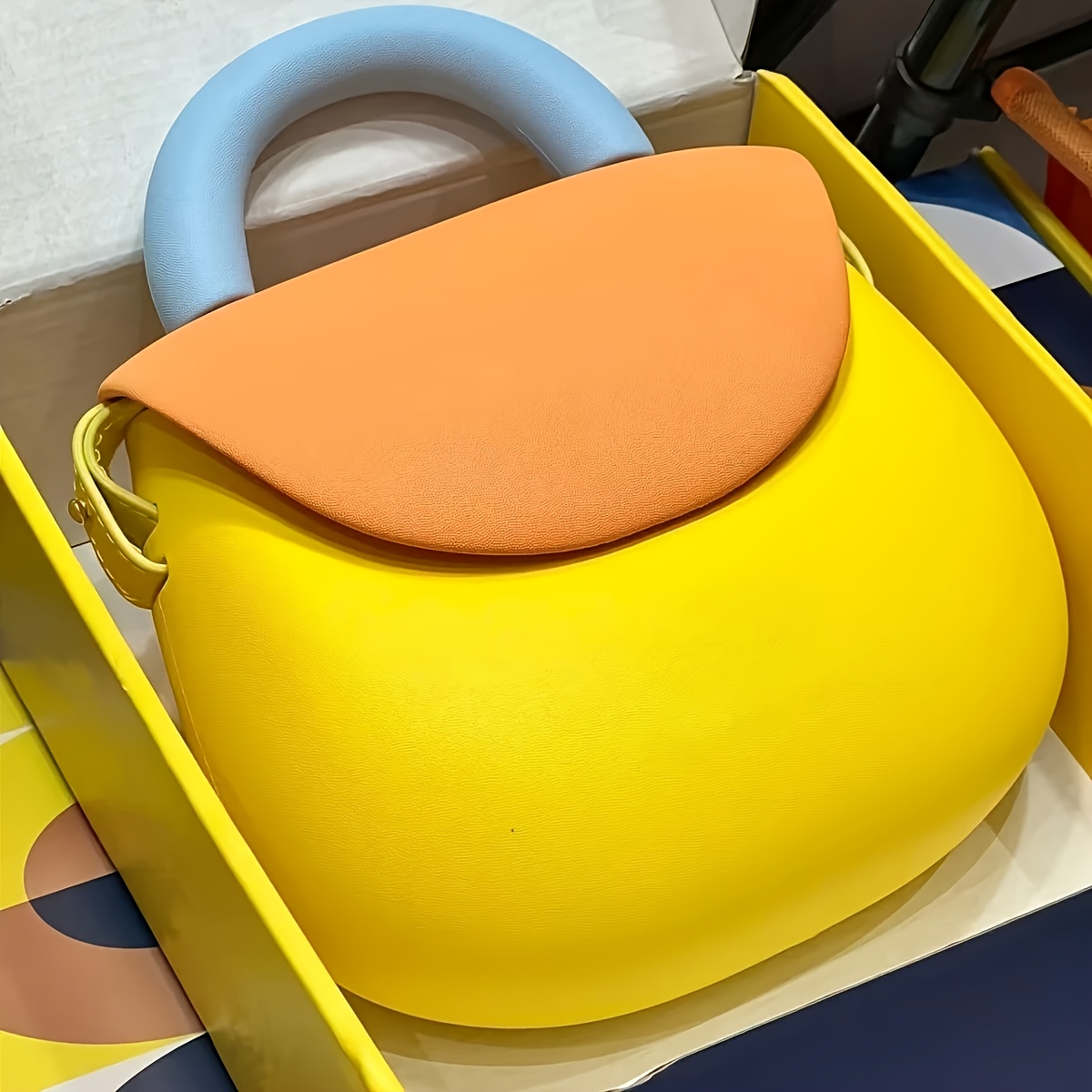 Women'S Elegant Gourd-Shaped Crossbody Handbag - Khaki Nylon Small Purse with Detachable Strap & Zipper Closure, Golden-Tone Hardware, - Versatile Everyday Bag for Work, Travel, Parties - Cute & Sophisticated Design