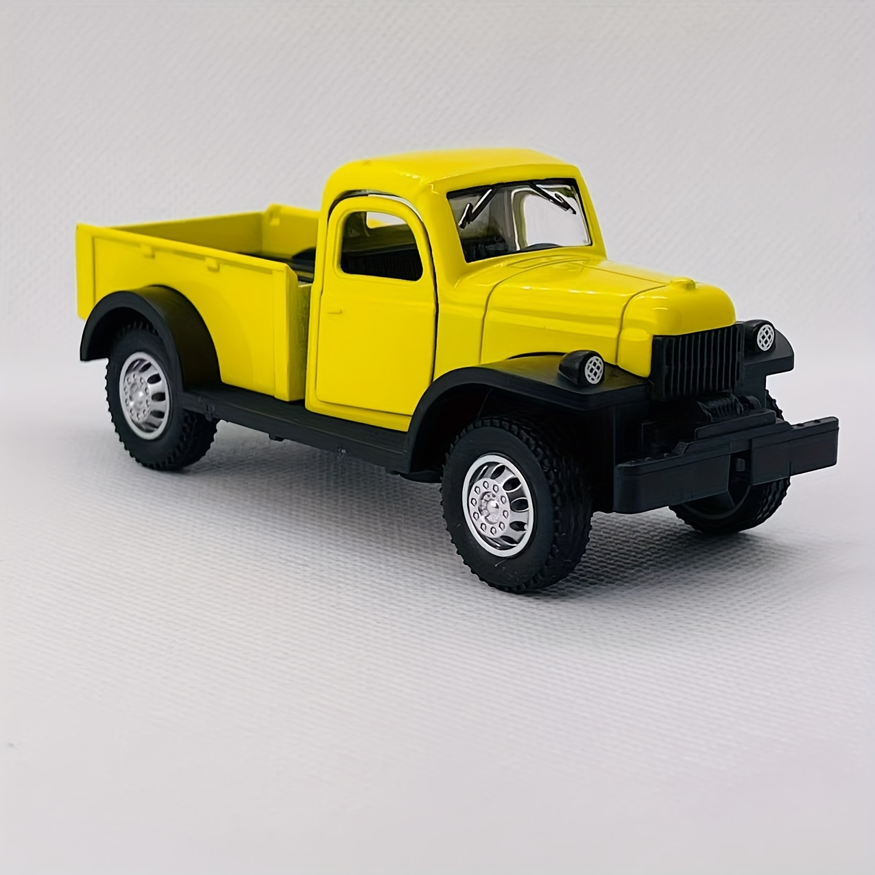 1:38 Scale Alloy Car & Pickup Truck Model - Pull-back Operating Manual Door Opening Collectible Toy Car Suitable For Birthdays, Father's Day Gifts