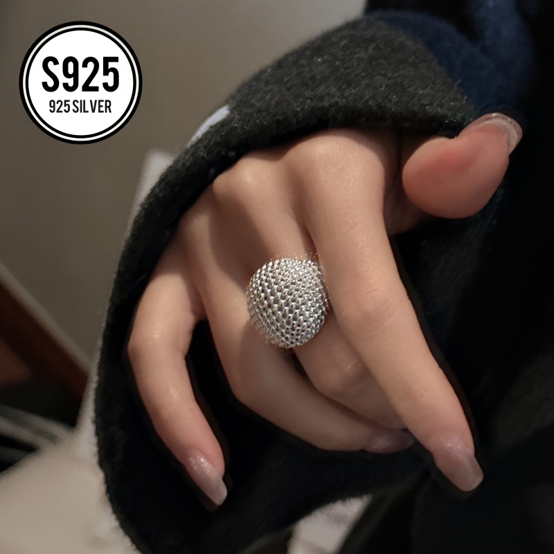 

925 Sterling Silver Hollow Ball Is With An And Minimalist Style, Casual Attire And Gift , Suitable For The Christmas Season - 5g.