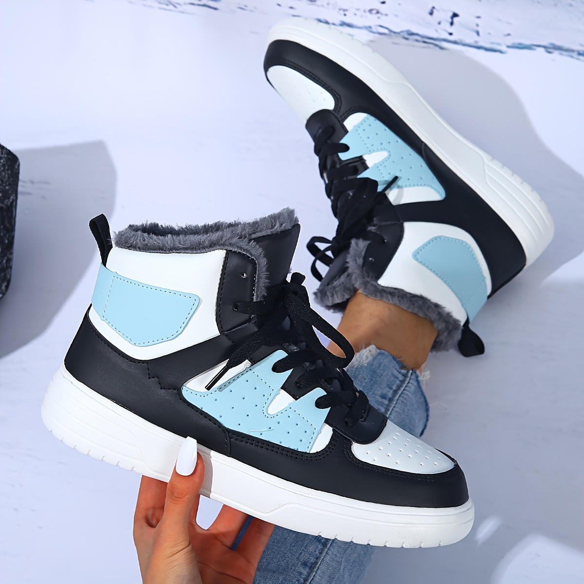 

Women's Cozy Fleece-lined High-top Sneakers - Casual Lace-up, Geometric Pattern, Lightweight For Winter
