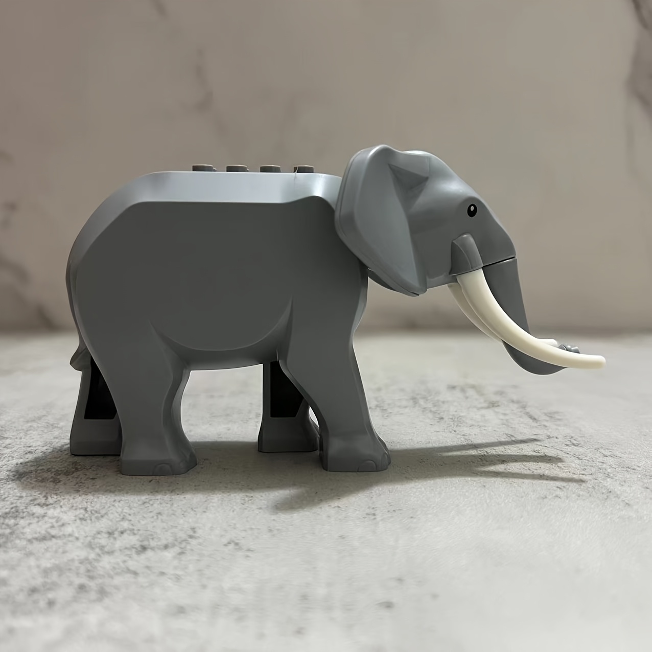 Image of 1pc Animal Building Block Model, Elephant And Giraffe Assembly Model Building Block Ornament Toy, Birthday Gift Toy