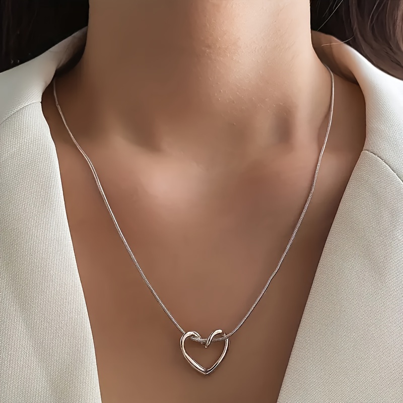 

Fashion Unisex Stainless Steel Pendant Necklace, Adjustable Clavicle Chain, Durable Non-fading Design