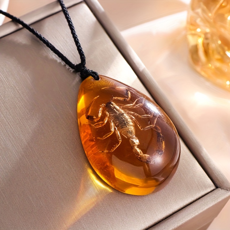 

1 Piece Amber Pendant Large Water Drop Necklace Animal Fossil Insect Pendant Sweater Chain