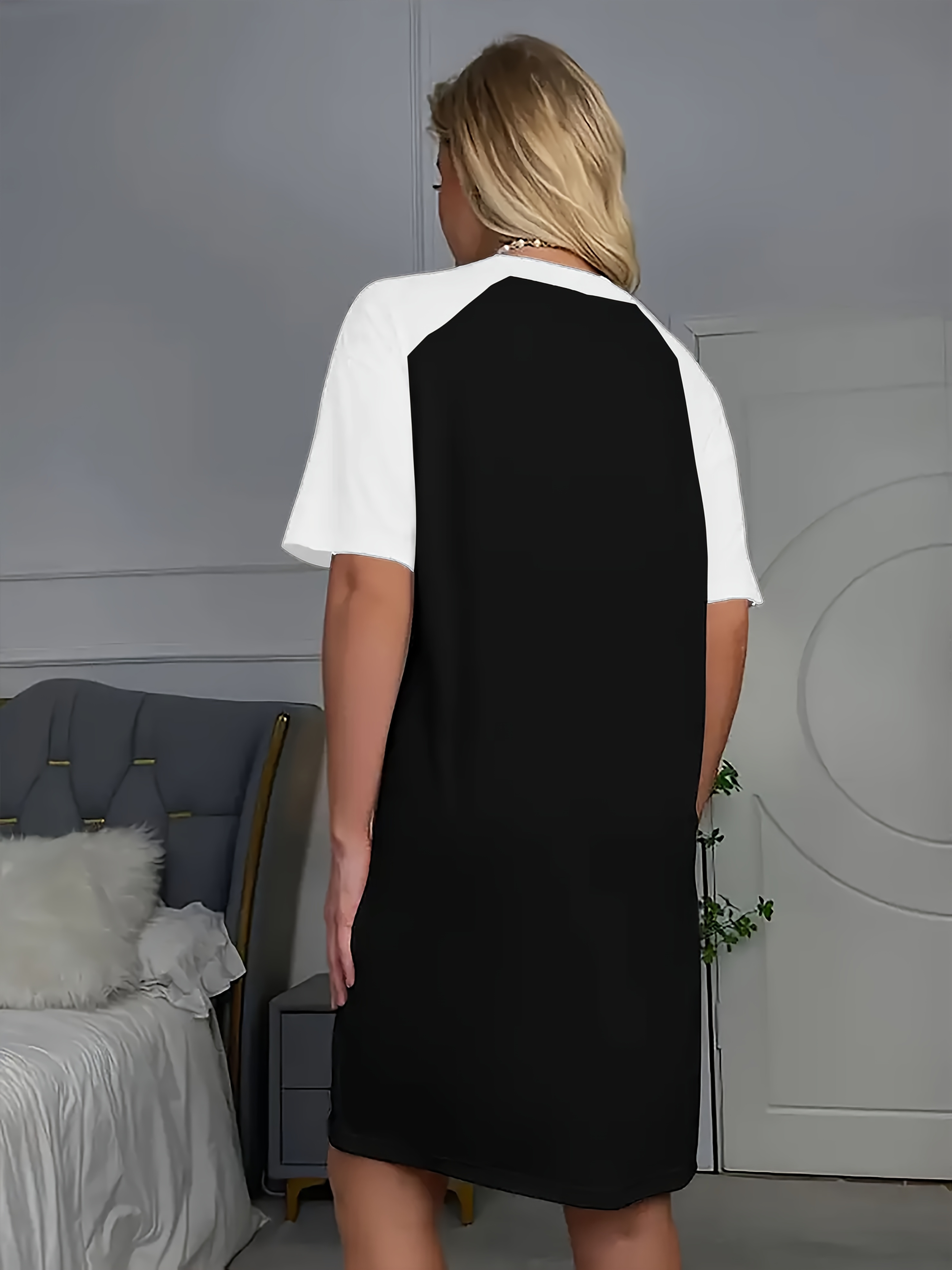 Hot Letter Printing Long Edition T-Shirt Sleeve Color Contrast Design Dress Black And White Color Printing