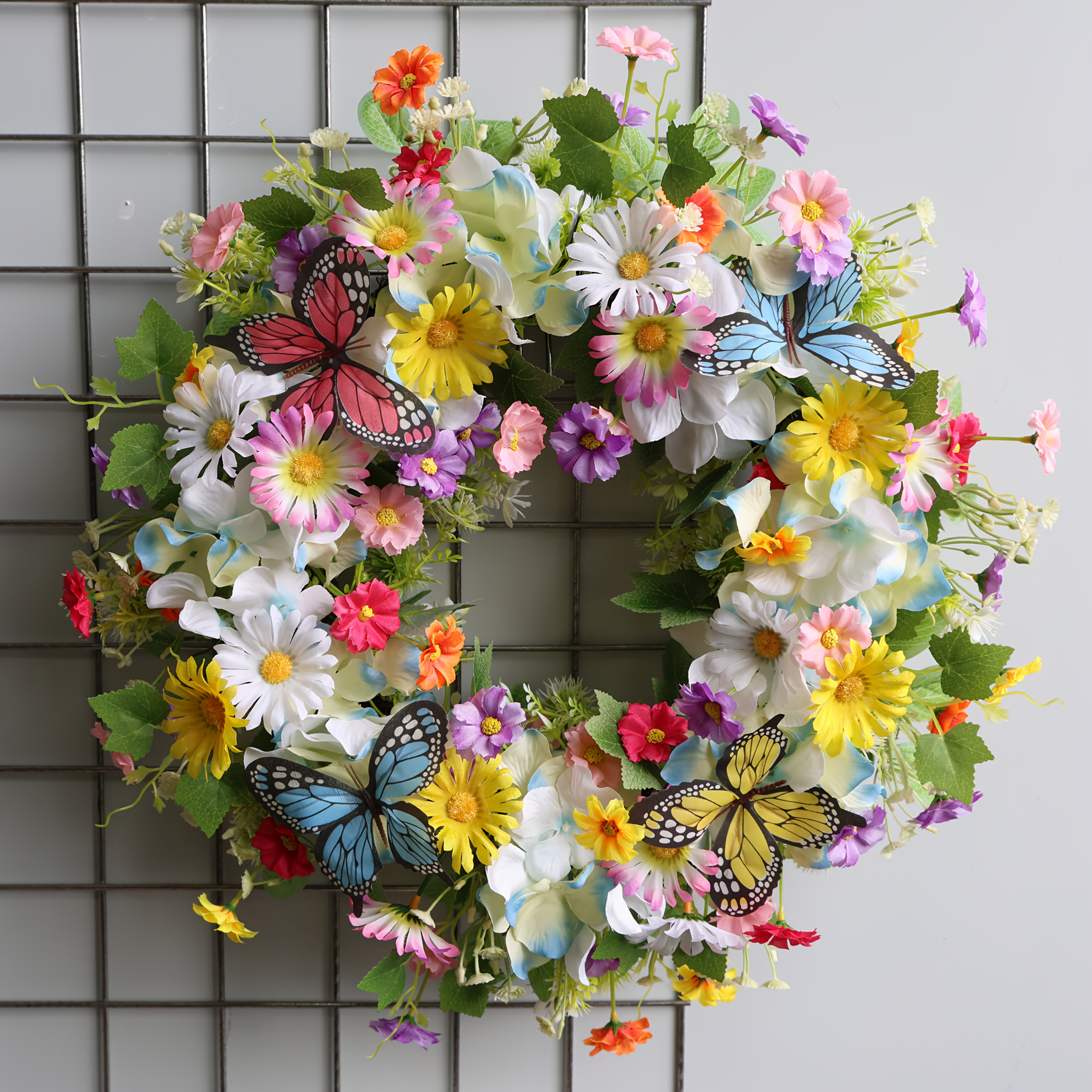 18" Artificial Daisy And Hydrangea Wreath With Butterflies - Spring/summer Front Door Decor, Outdoor Wall Home Décor, Plastic, Garden Decor