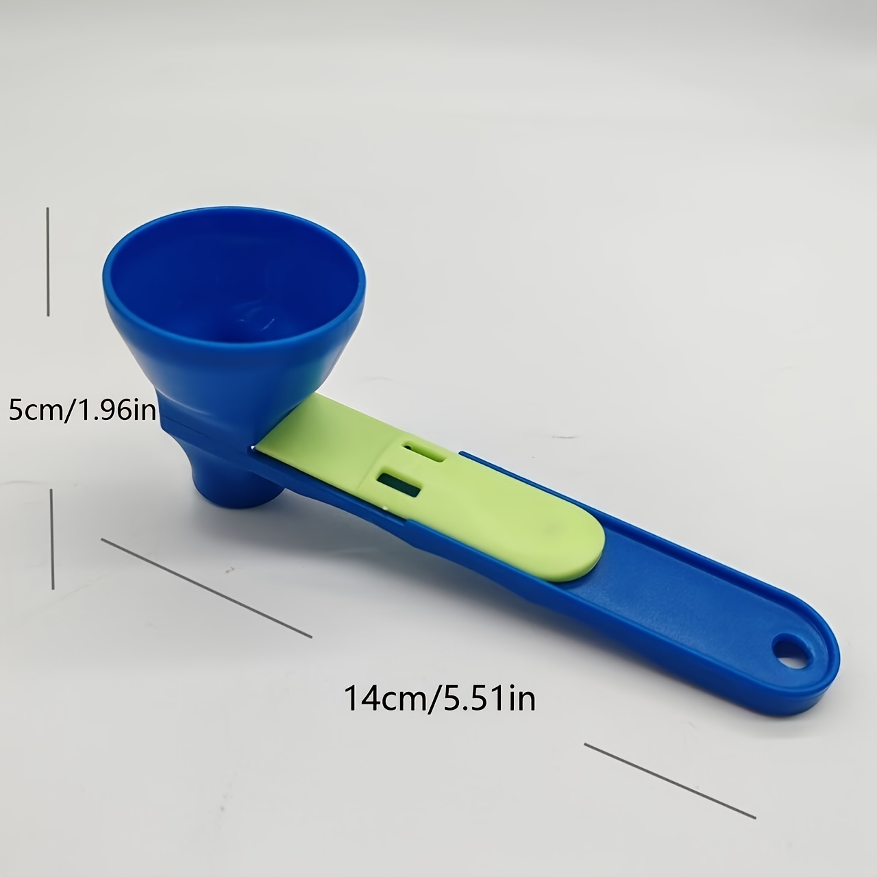2 in 1 sliding funnel without protein powder scoop 2 or 1 sliding spoon measuring cup and funnel suitable for sports drinks milk powder and supplements durable pp material tool for 2