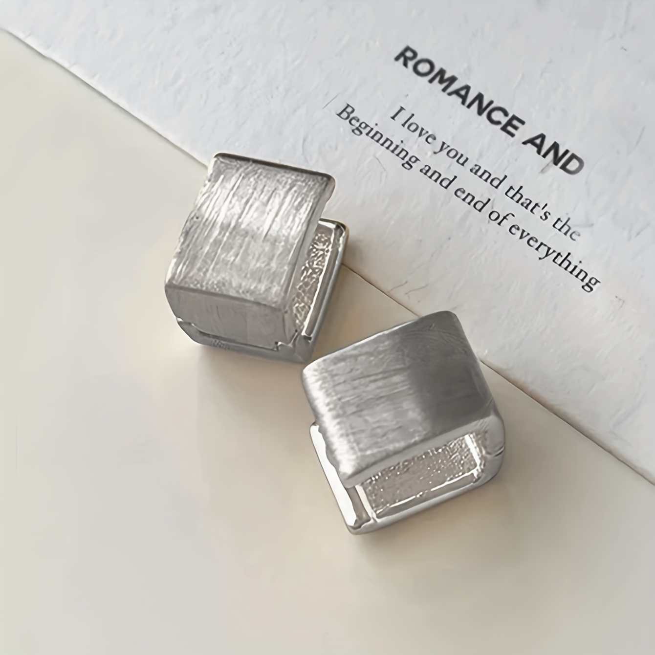 Image of A Pair Of Elegant, Simple, Exquisite, And Compact Geometric Square Brushed Design Fashionable Ear Cuffs, Suitable For Women' Commuting And Party Wear