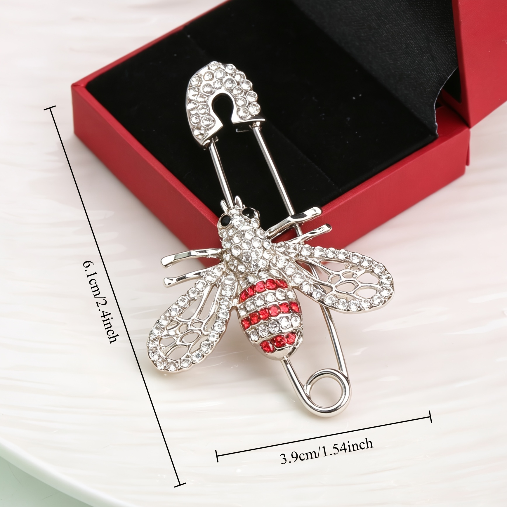 Exquisite Bee Brooches for Women, Elegant Accessory