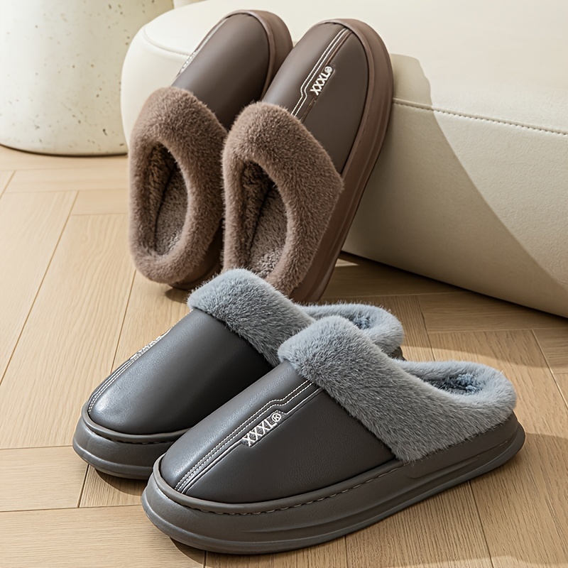 Chaussons d'intérieur chauds pour hommes avec doublure en fausse fourrure, semelle épaisse antidérapante et bride - Taille extra large pour confort optimal, semelle en EVA durable