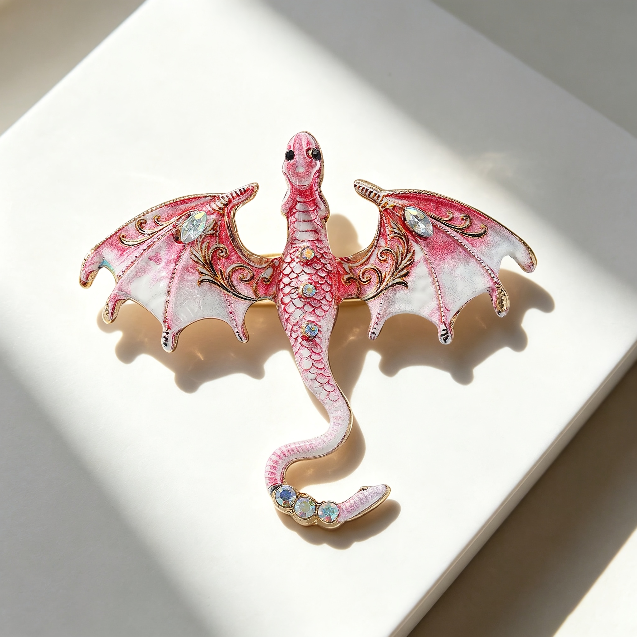 TEMU 1 Broche Émaillée Dragon Fantaisie Multicolore, Badge Style Gothique, Convient pour Manteaux et Vestes, Cadeau Idéal pour les Passionnés