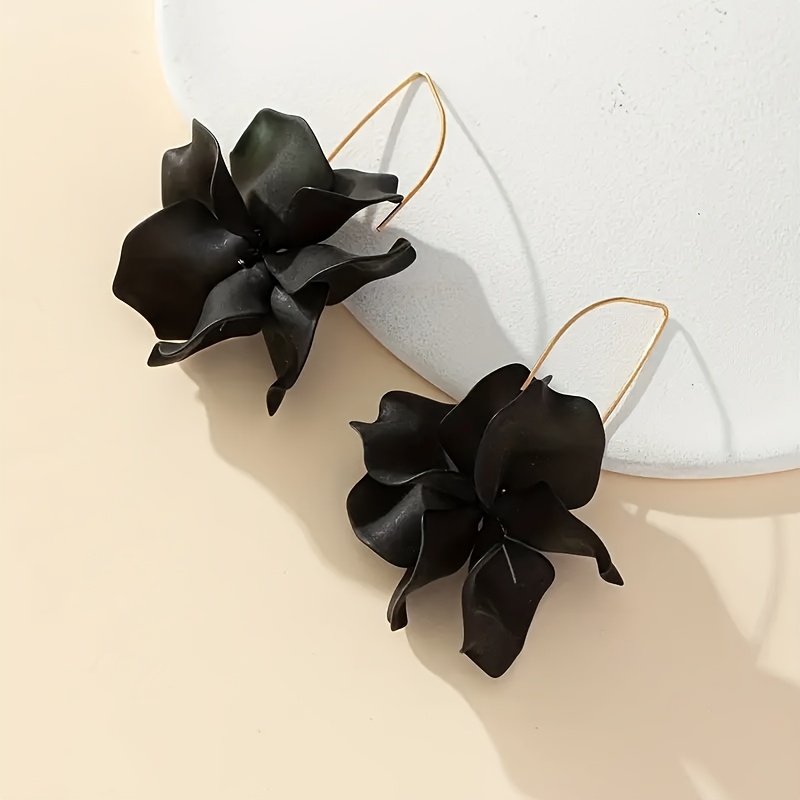 Image of New Hot-selling Elegant Exaggerated Floral Print Earrings, Fashionable Petal-style Long Spliced Flower Hook Earrings, Suitable For Daily And Holiday Wear