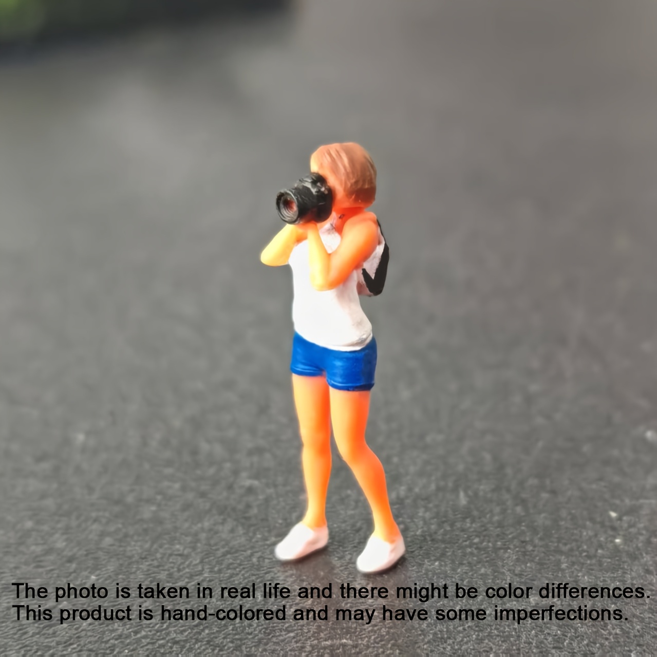 TEMU Scale Female Photographer Figurine, Realistic Miniature Camera Figure For Diecast Car Displays, Street , Train Layouts, And Model Scenery,