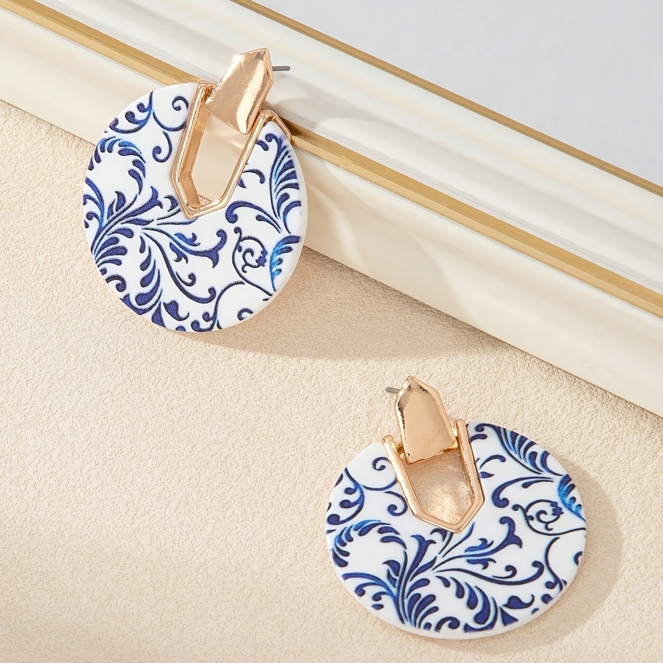 Image of 1 Pair Of Women's Earrings, Round Blue And White Vintage Scroll Pattern Porcelain Design, Blue And White Vintage Cauliflower Print, Geometric Metal Splicing Shape For Spring/summer Daily Commuting