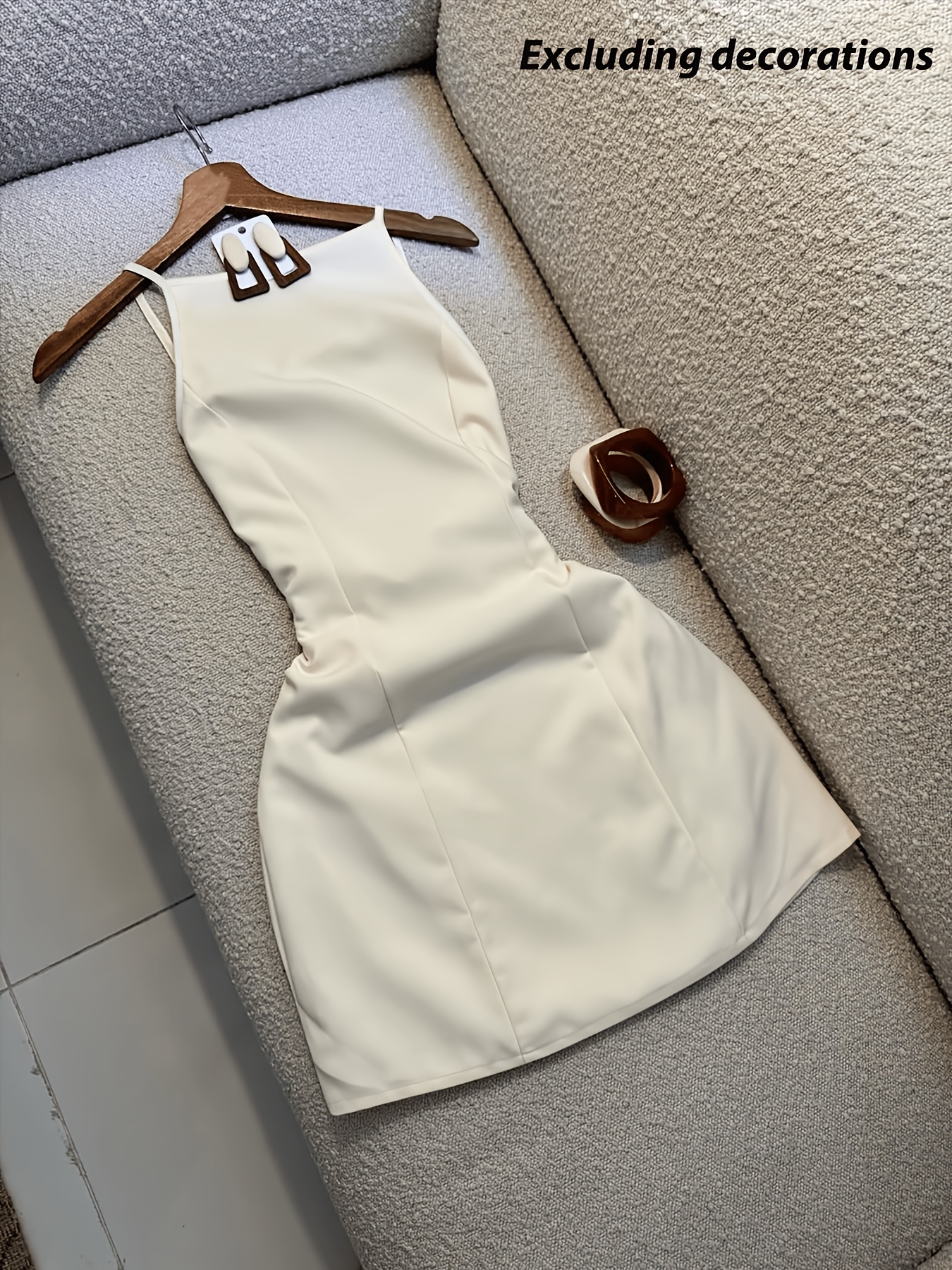 zara white dress open back Ivory Textured Maxi structural silhouette Zara Long White Satin Bow