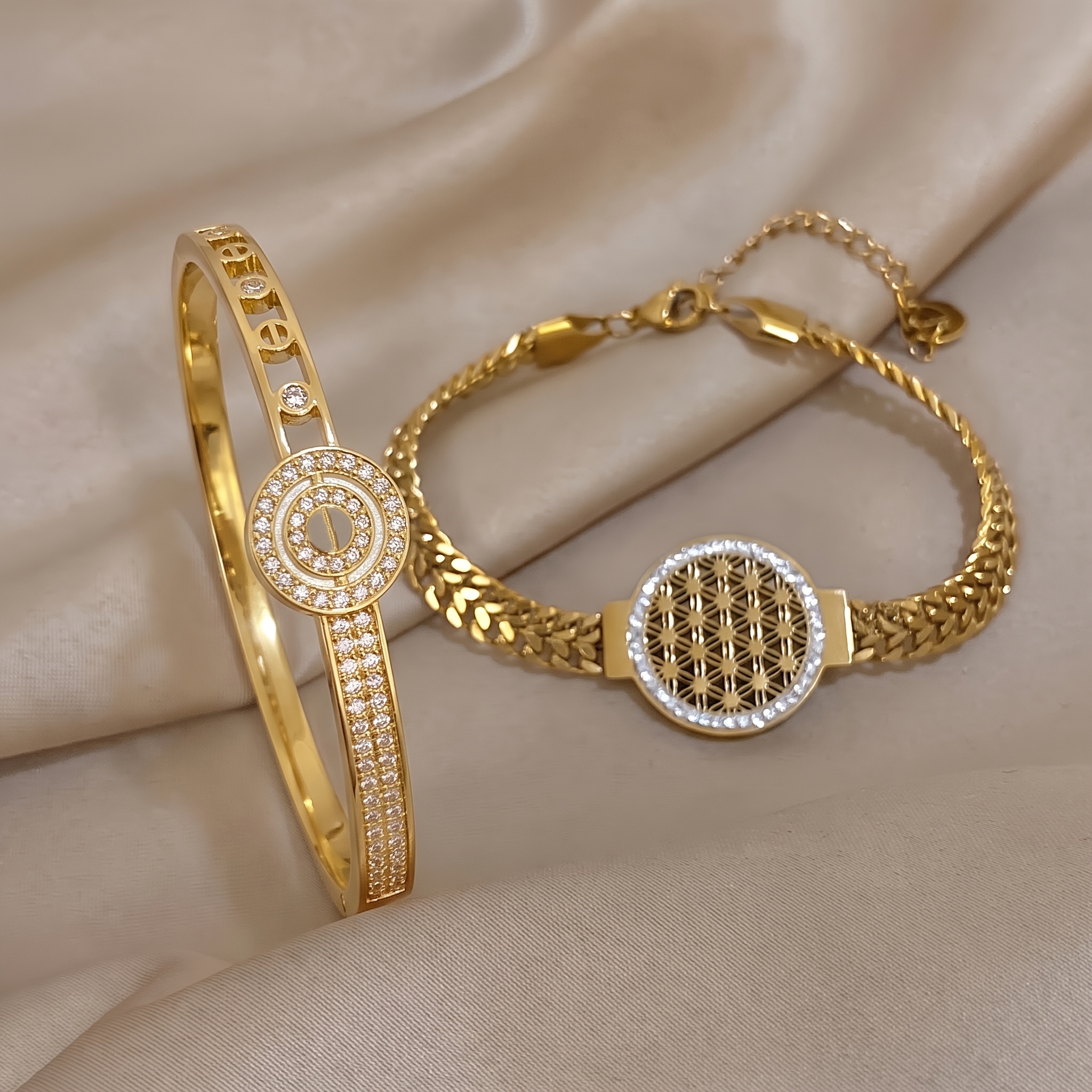 2pcs Unisex 18K Golden Plated Bracelet and Bangle Set, Vintage Style