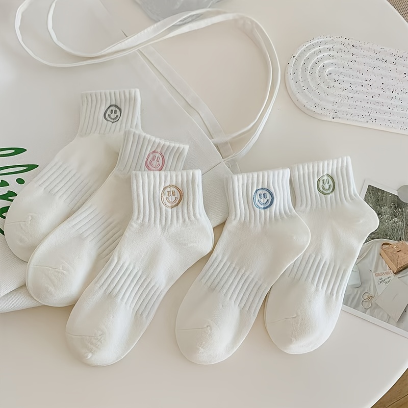 

5 Pairs White Smiling Face Socks, Cute & Simple Embroidery Short Socks, Women's Stockings & Hosiery